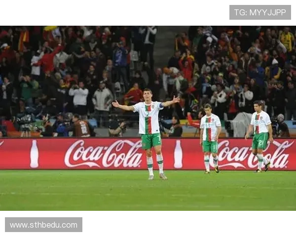 足球明星英语采访解析揭秘其流利口语技巧与背后训练秘诀